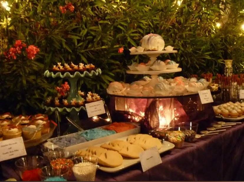 Elegant event table with twinkle lights and floral décor in Chandler